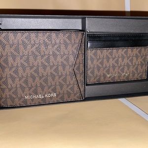 🎄Michael Kors mens billfold and card holder set, new with tags! 🎄